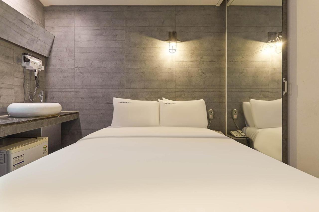 Hertz Hotel Seoul Exterior photo