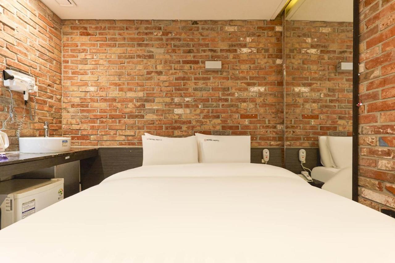 Hertz Hotel Seoul Exterior photo
