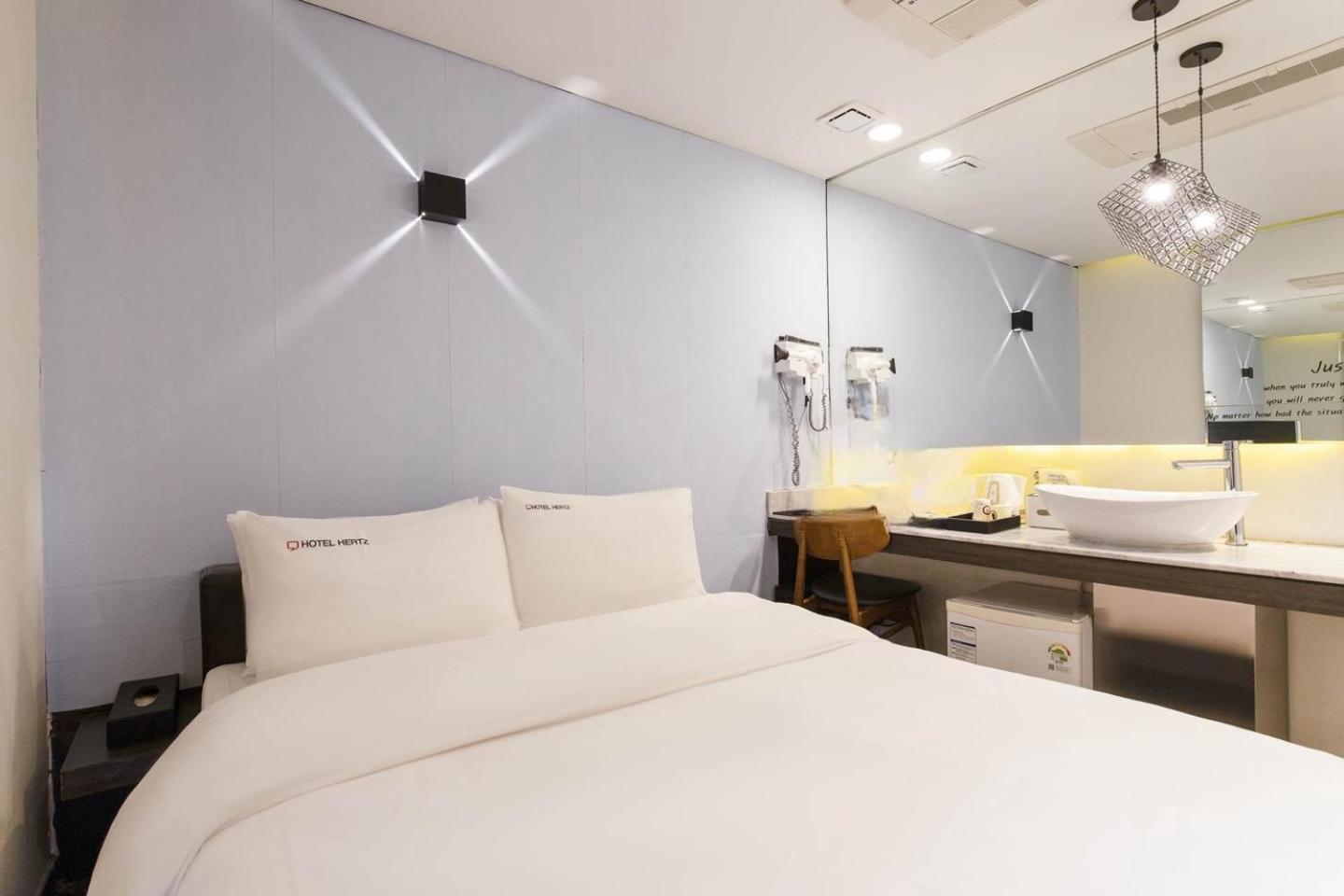 Hertz Hotel Seoul Exterior photo
